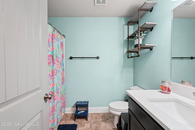 1908 Central Ridge Drive, Southaven, MS 38671