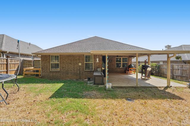 1908 Central Ridge Drive, Southaven, MS 38671