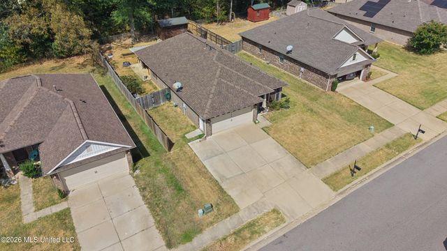 1908 Central Ridge Drive, Southaven, MS 38671
