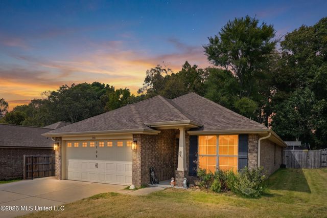 1908 Central Ridge Drive, Southaven, MS 38671