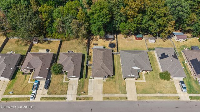 1908 Central Ridge Drive, Southaven, MS 38671
