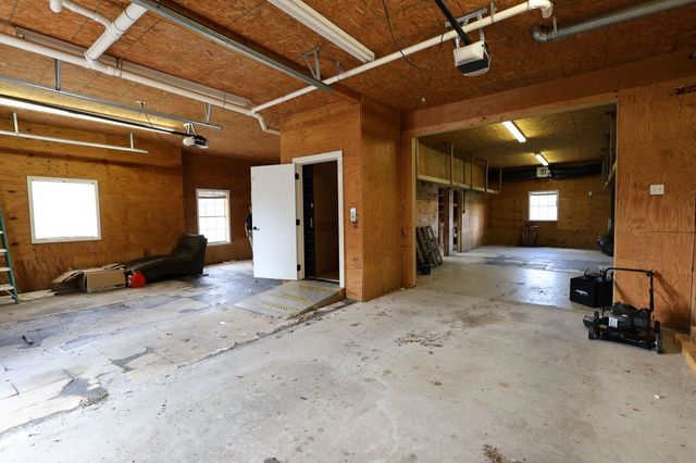 524 Oakwood Dr, Houma, LA 70363