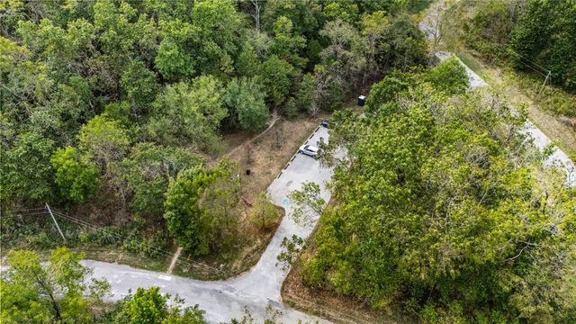 Seaton Drive, Bella Vista, AR 72714
