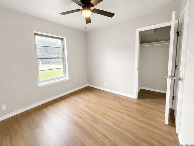 5115 CORAL MIST ST, Kirby, TX 78219