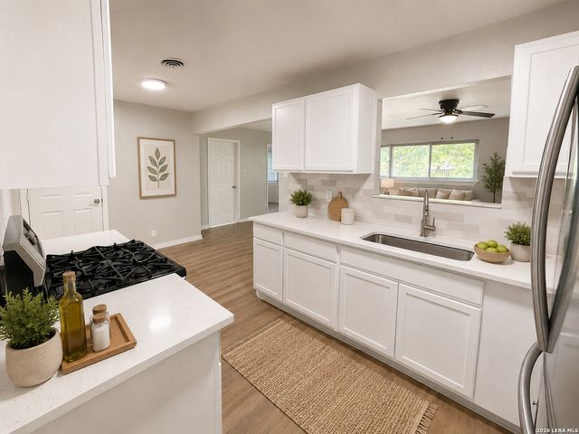 5115 CORAL MIST ST, Kirby, TX 78219