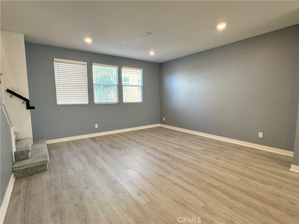 Image 5 of property listing at 12745 Watt Lane B, Sylmar, CA 91342