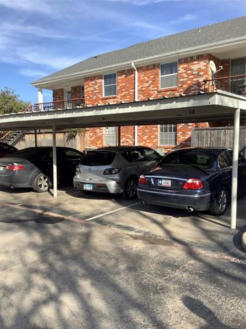 903 Roaring Springs Road, Fort Worth, TX 76114