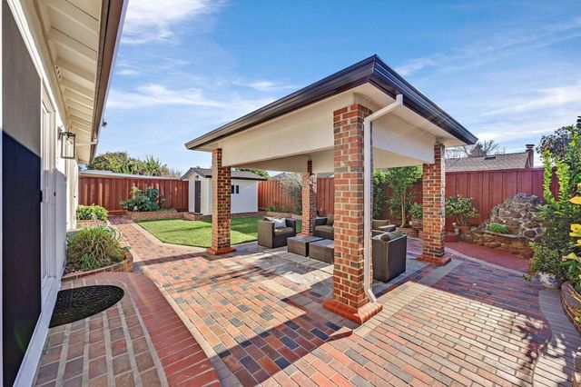 36001 Cabrillo Dr, Fremont, CA 94536