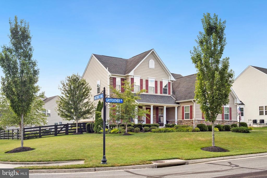 26696 GAYFEATHER DR, Chantilly, VA 20152