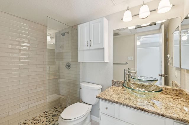 5616 Preston Oaks Road 105, Dallas, TX 75254