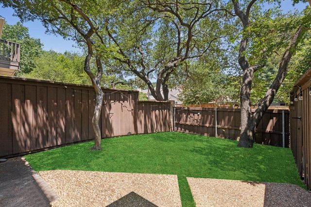 5616 Preston Oaks Road 105, Dallas, TX 75254