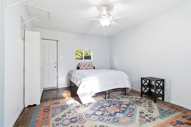 124 Bryn Mawr, San Antonio, TX 78209