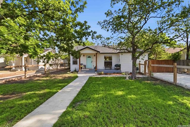 124 Bryn Mawr, San Antonio, TX 78209