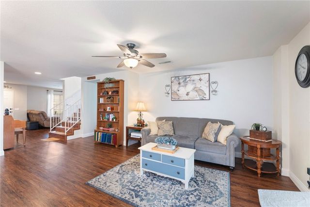 27478 Sierra Madre Drive, Murrieta, CA 92563