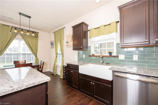 1391 Land Grove Drive, Kernersville, NC 27284
