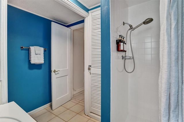 7716 DARTMOUTH AVENUE N, St Petersburg, FL 33710