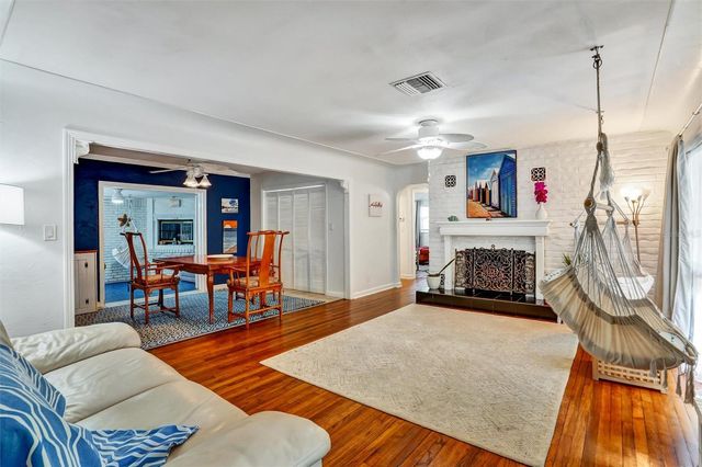 7716 DARTMOUTH AVENUE N, St Petersburg, FL 33710