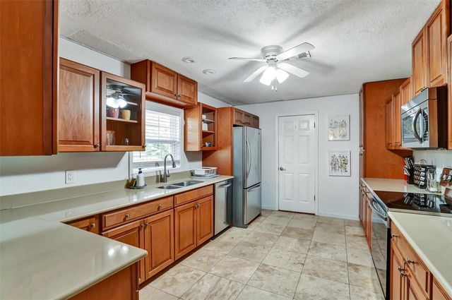7716 DARTMOUTH AVENUE N, St Petersburg, FL 33710