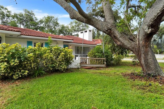 7716 DARTMOUTH AVENUE N, St Petersburg, FL 33710