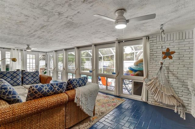 7716 DARTMOUTH AVENUE N, St Petersburg, FL 33710
