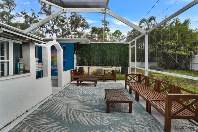 7716 DARTMOUTH AVENUE N, St Petersburg, FL 33710