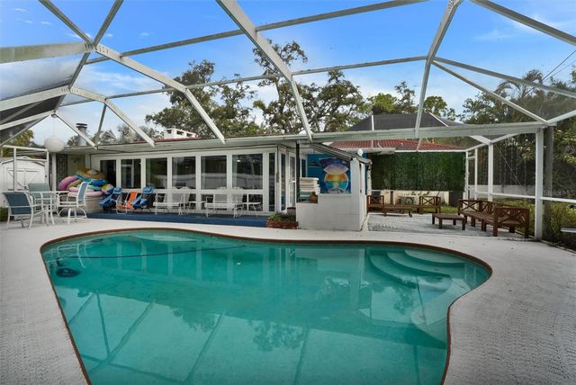 7716 DARTMOUTH AVENUE N, St Petersburg, FL 33710