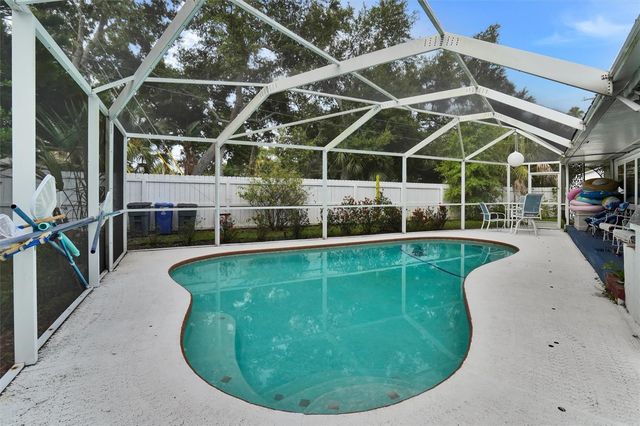 7716 DARTMOUTH AVENUE N, St Petersburg, FL 33710