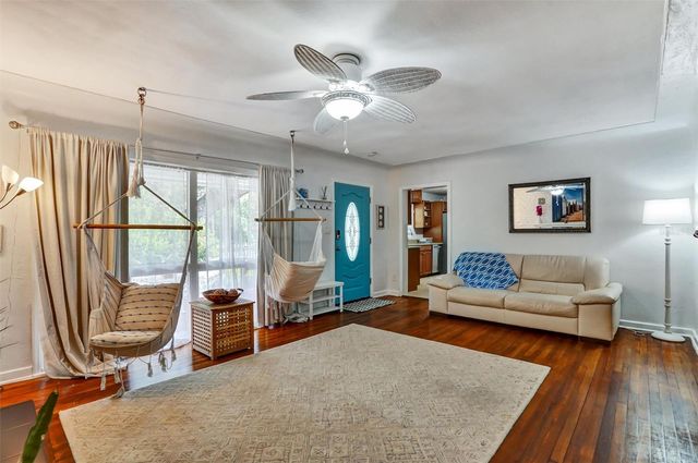 7716 DARTMOUTH AVENUE N, St Petersburg, FL 33710