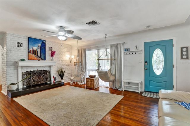 7716 DARTMOUTH AVENUE N, St Petersburg, FL 33710