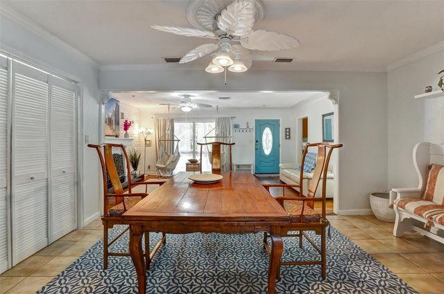7716 DARTMOUTH AVENUE N, St Petersburg, FL 33710