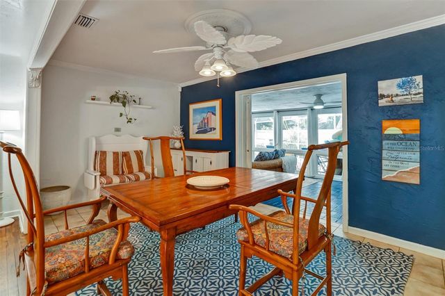 7716 DARTMOUTH AVENUE N, St Petersburg, FL 33710