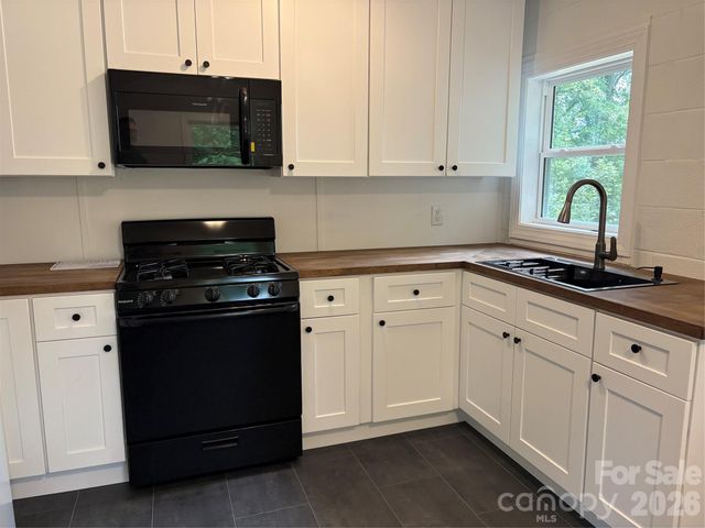 1111 S Meeting Street, Statesville, NC 28677