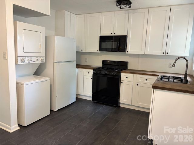 1111 S Meeting Street, Statesville, NC 28677