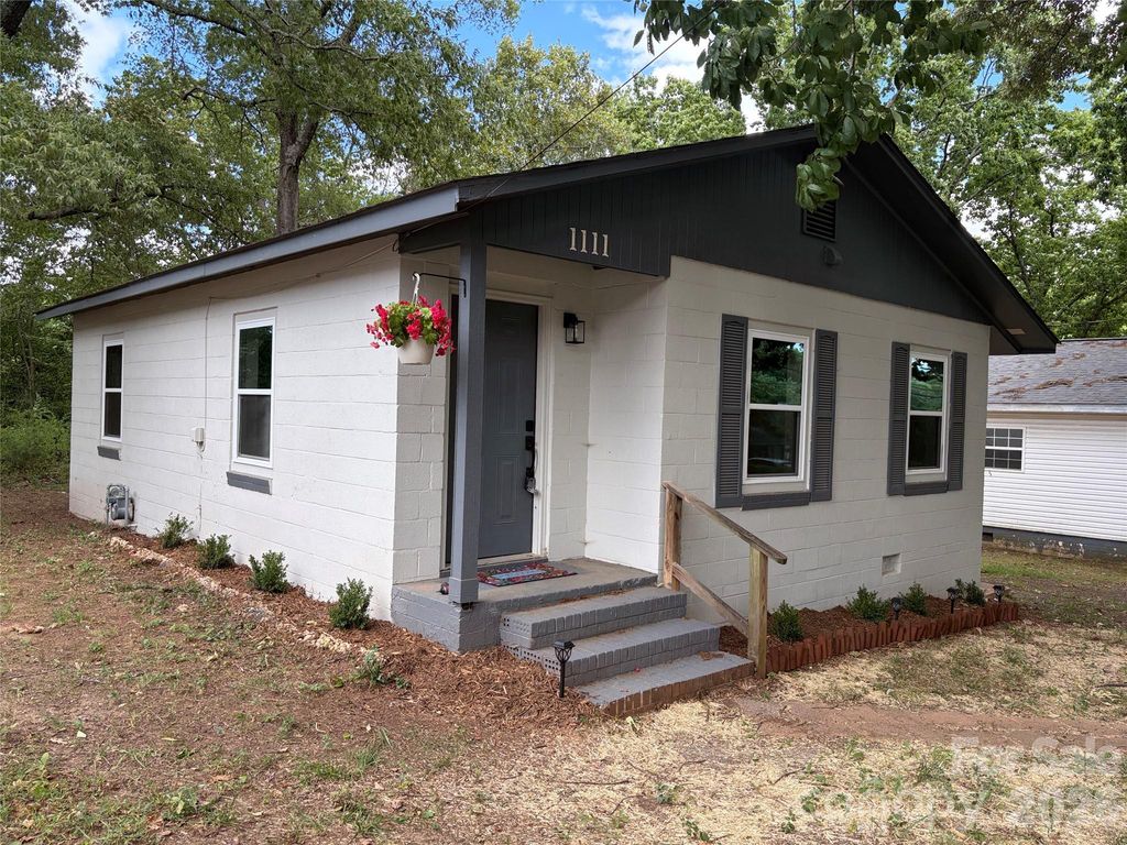 1111 S Meeting Street, Statesville, NC 28677