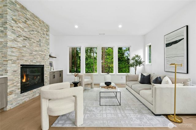 1801 Redmond Place NE, Renton, WA 98056