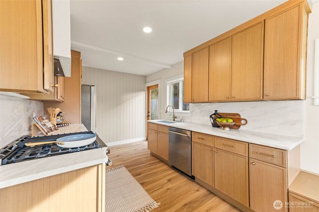 1520 31st Avenue, Seattle, WA 98122