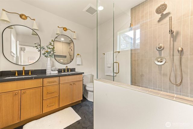 1520 31st Avenue, Seattle, WA 98122