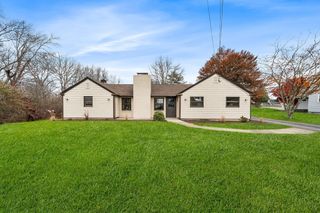 195 Barney Ave, Rehoboth, MA 02769