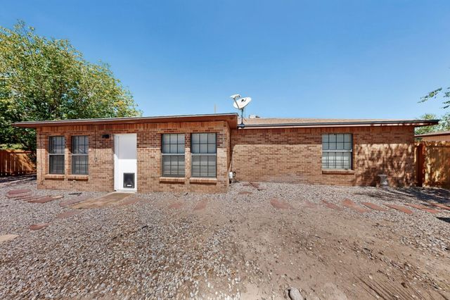 910 Crenshaw Court, Rio Communities, NM 87002