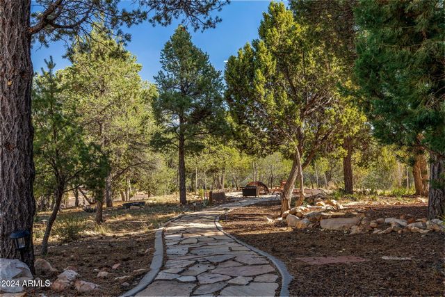 2946 N LODGEPOLE Road, Overgaard, AZ 85933