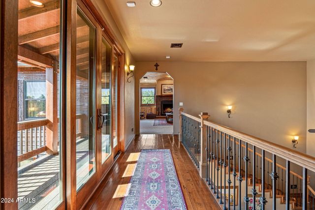 2946 N LODGEPOLE Road, Overgaard, AZ 85933