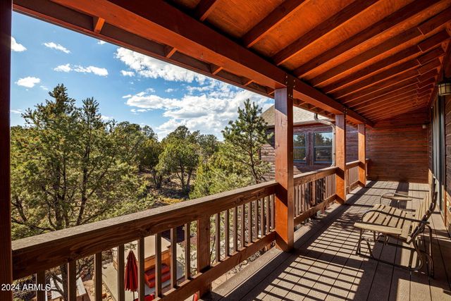 2946 N LODGEPOLE Road, Overgaard, AZ 85933