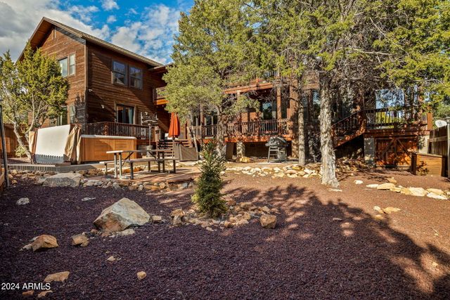 2946 N LODGEPOLE Road, Overgaard, AZ 85933