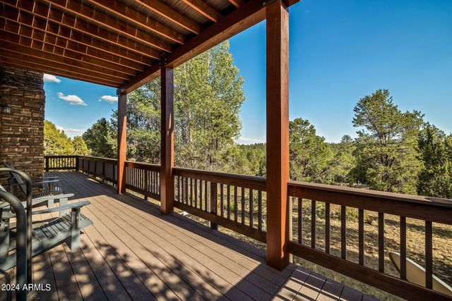 2946 N LODGEPOLE Road, Overgaard, AZ 85933