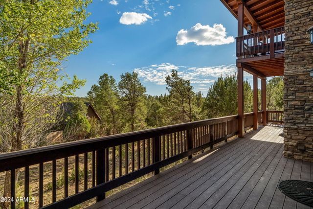 2946 N LODGEPOLE Road, Overgaard, AZ 85933