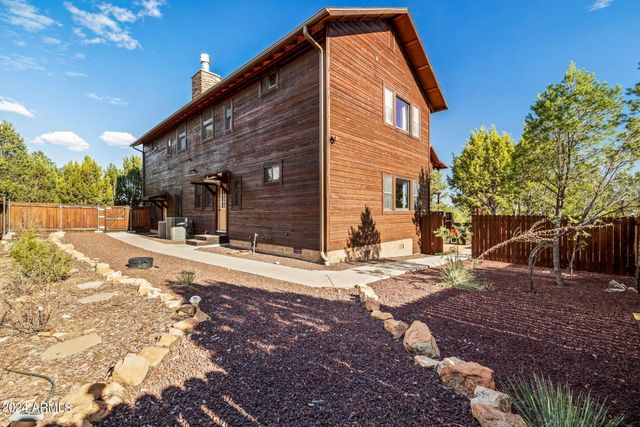 2946 N LODGEPOLE Road, Overgaard, AZ 85933