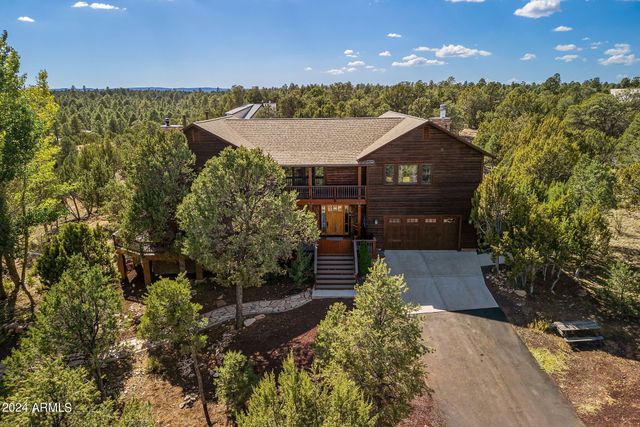 2946 N LODGEPOLE Road, Overgaard, AZ 85933