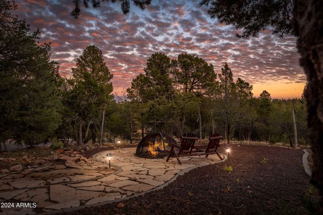 2946 N LODGEPOLE Road, Overgaard, AZ 85933