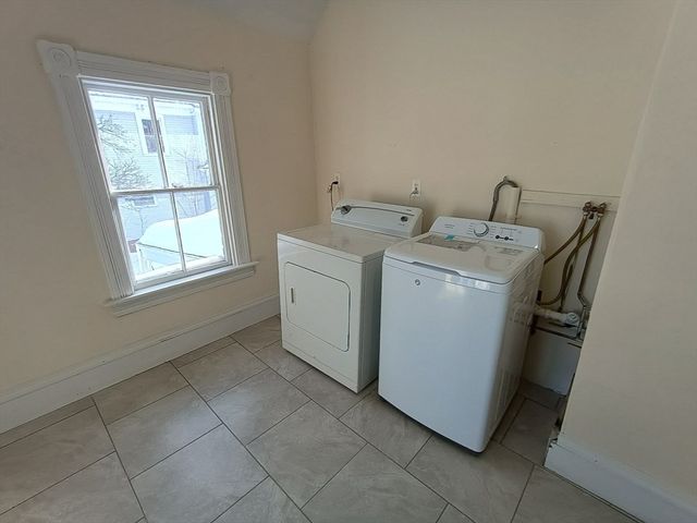 292 Wilder St 2, Lowell, MA 01851