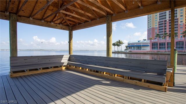 2711 1st ST 402, Fort Myers, FL 33916